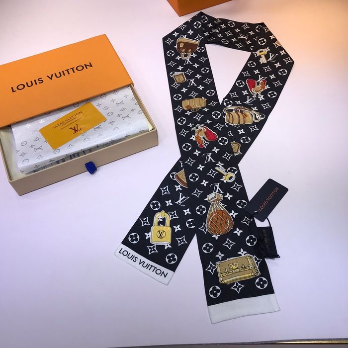 Louis Vuitton Scarf LVS00010